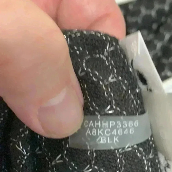 Calvin  Klein shawl-EUC - Picture 4 of 10